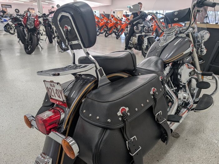 2016 Harley-davidson FLSTC HERITAGE SOFTAIL CLASSIC silver