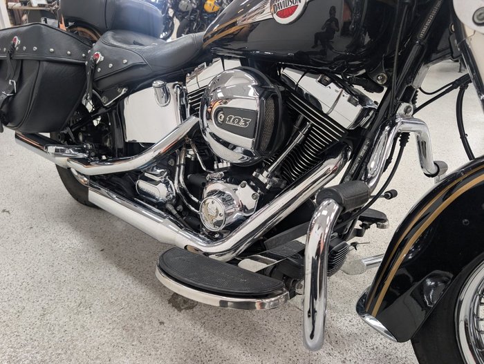 2016 Harley-davidson FLSTC HERITAGE SOFTAIL CLASSIC silver