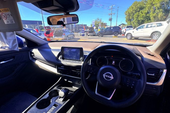 2024 NISSAN X-TRAIL ST (2WD)