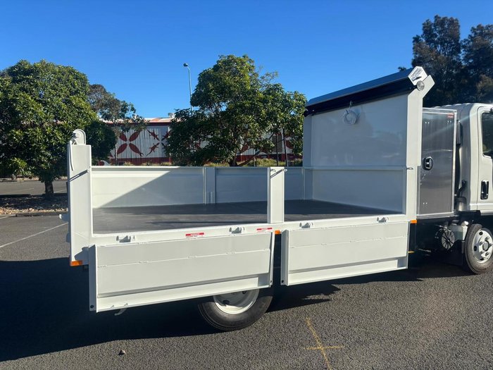 2025 Isuzu N Series NMR 65/45-150 DT D34