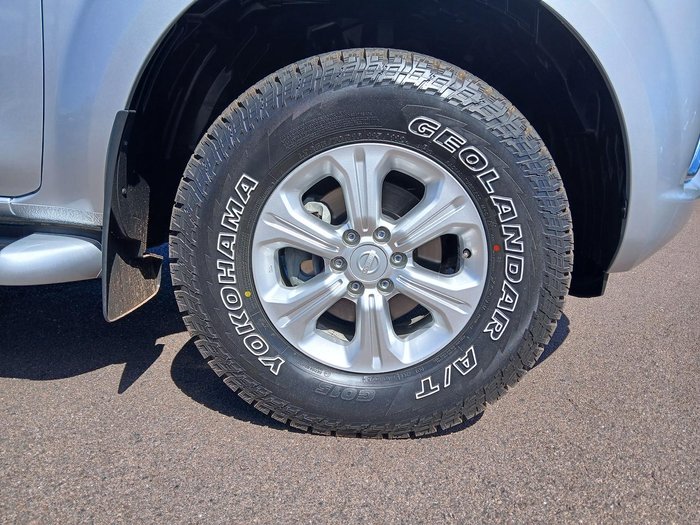 2019 Nissan Navara ST