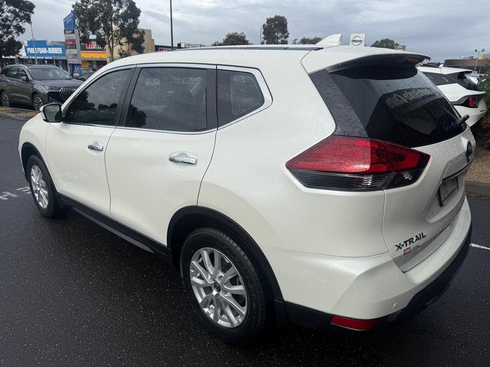 2022 Nissan X-TRAIL ST