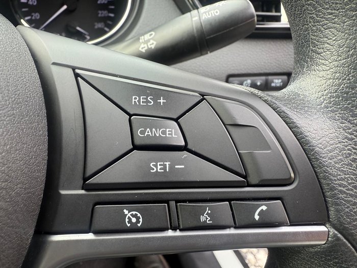 2022 Nissan X-TRAIL ST