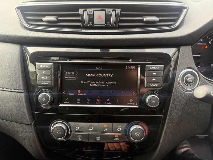 2022 Nissan X-TRAIL ST