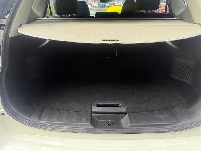2022 Nissan X-TRAIL ST