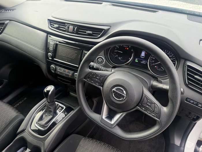 2022 Nissan X-TRAIL ST