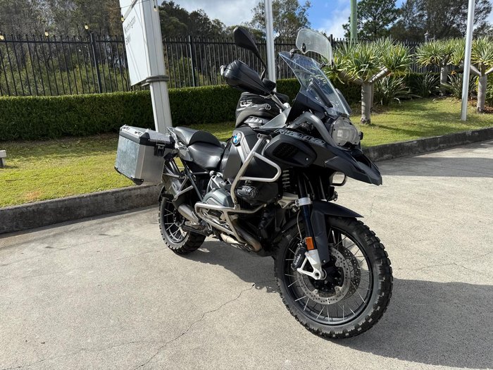 2017 BMW