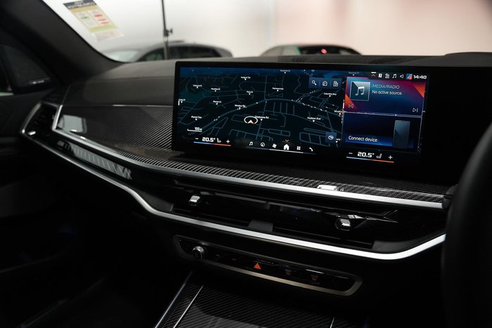 2023 BMW X5 M60i