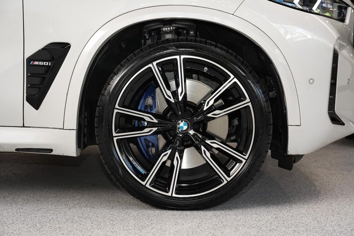 2023 BMW X5 M60i