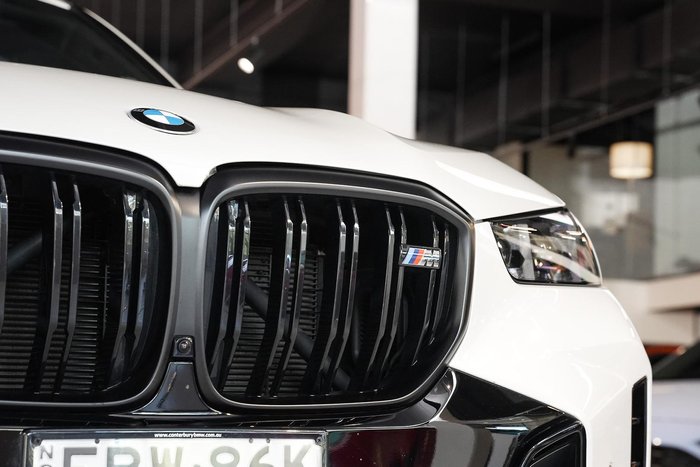 2023 BMW X5 M60i