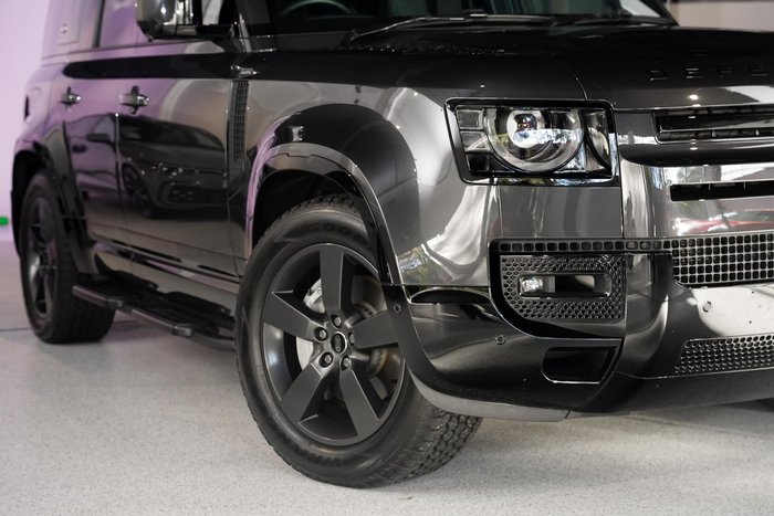 2024 Land Rover Defender 110 D300 X-Dynamic HSE