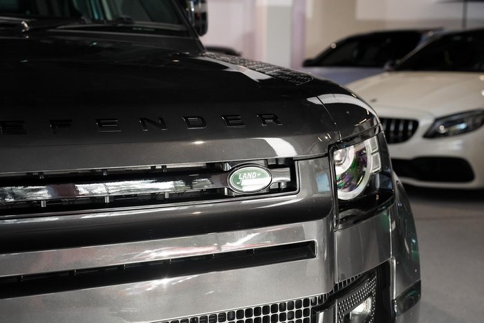2024 Land Rover Defender 110 D300 X-Dynamic HSE