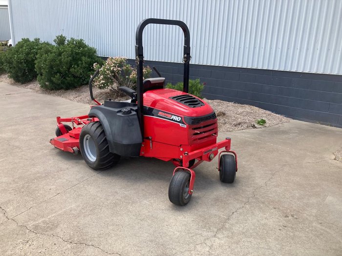 2014 Snapper Pro S800x