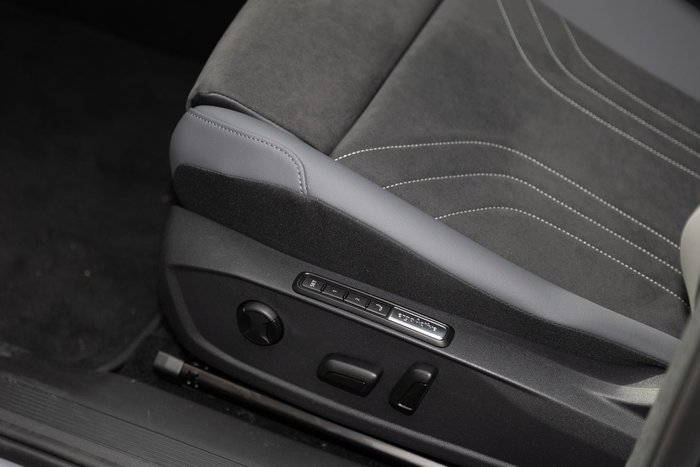 2025 Volkswagen ID.4 Pro