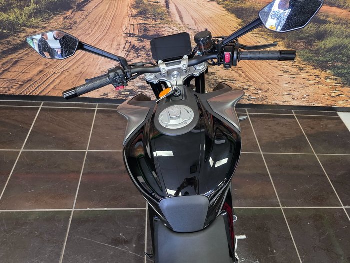 2025 CFMOTO 450 NK BLACK