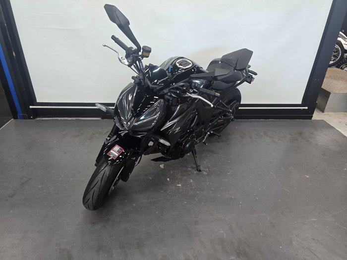 2026 Kawasaki Z1100 Black