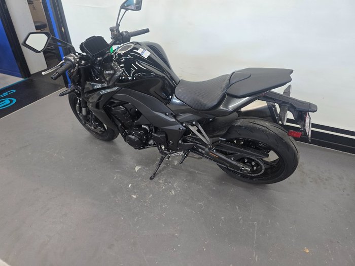 2026 Kawasaki Z1100 Black