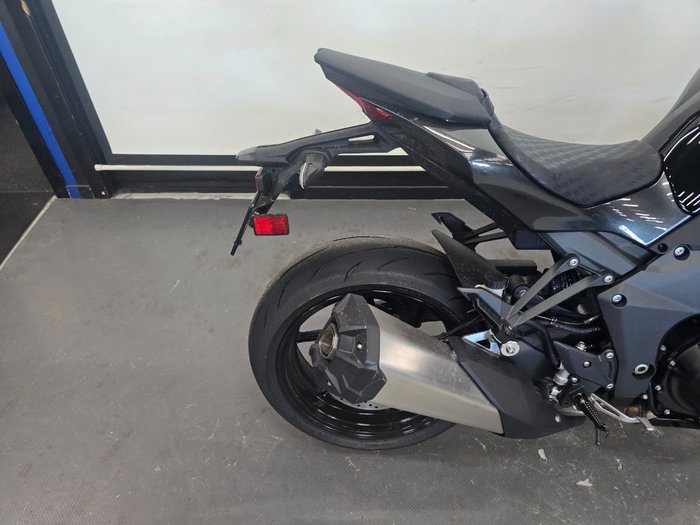 2026 Kawasaki Z1100 Black