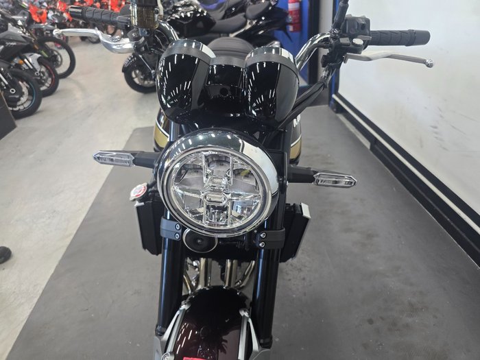 2026 Kawasaki Z900RS Red