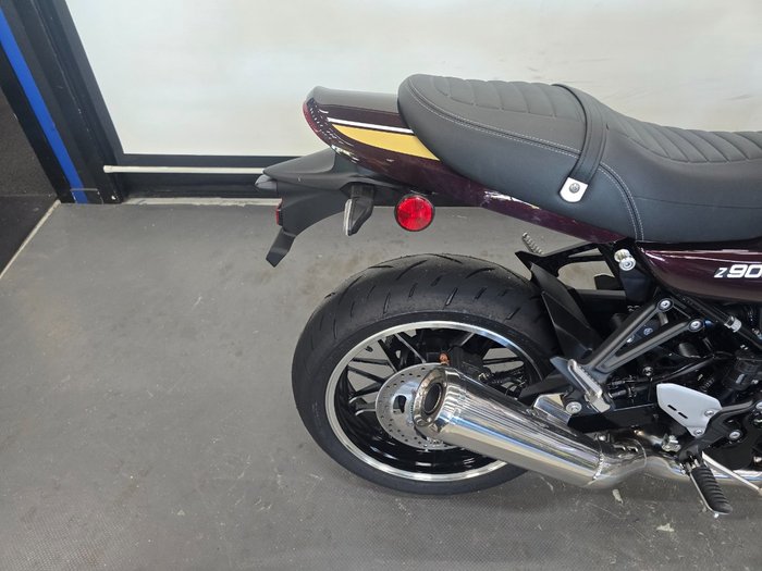 2026 Kawasaki Z900RS Red