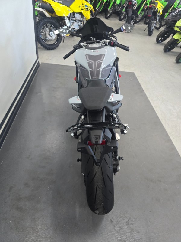 2025 CFMOTO 2025 CF Moto 675CC 675 SR-R ABS Aerolite Grey