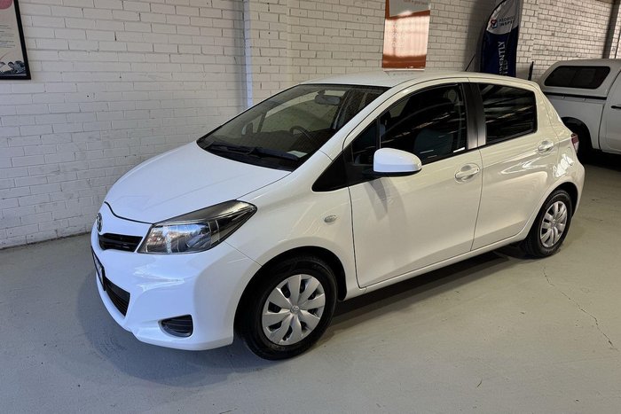 2014 Toyota Yaris YR NCP130R Glacier White