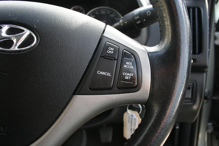 2010 Hyundai i30 SLX FD MY11 Continental Silver