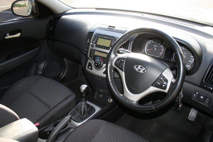 2010 Hyundai i30 SLX FD MY11 Continental Silver