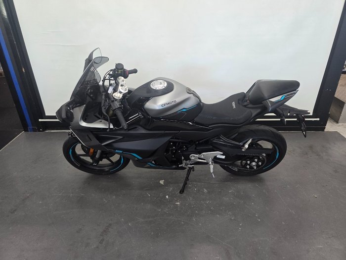 2026 CFMOTO 450 SR S GEM BLACK