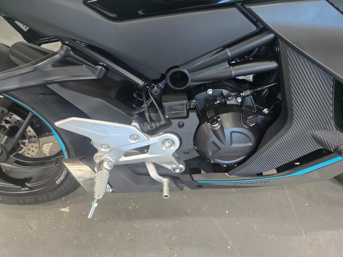 2026 CFMOTO 450 SR S GEM BLACK