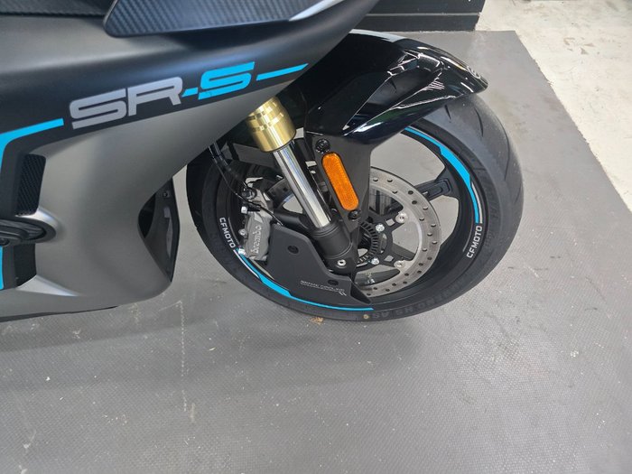 2026 CFMOTO 450 SR S GEM BLACK