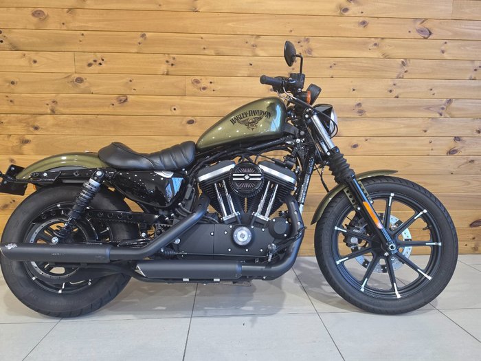 2017 HARLEY-DAVIDSON XL883 IRON 883