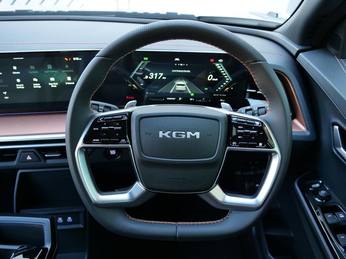 2025 KGM Torres Hybrid K30