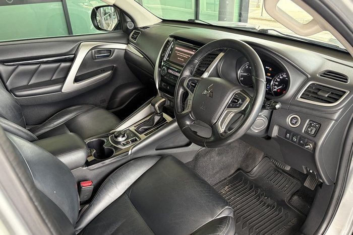 2018 Mitsubishi Pajero Sport GLS