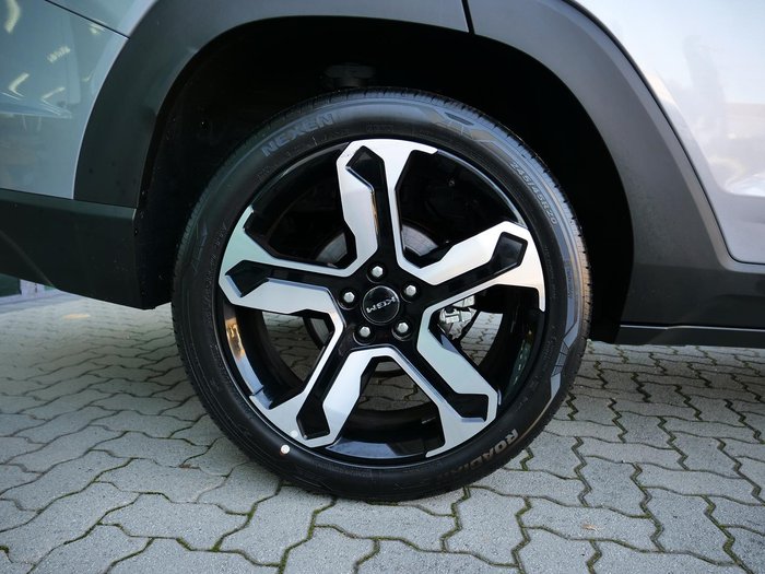 2025 KGM Torres Hybrid K40