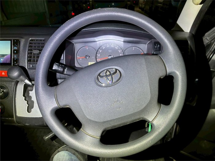 2016 Toyota Hiace DX 4WD