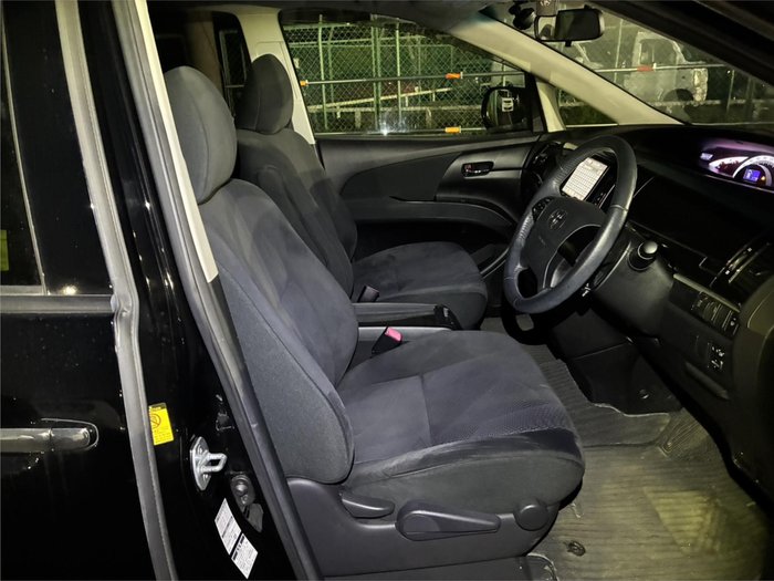 2013 Toyota Estima