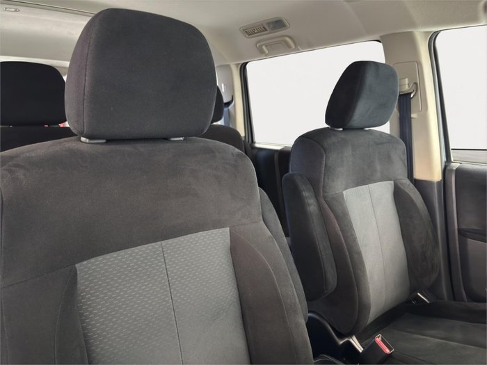 2009 Mitsubishi Delica D5 Chamonix