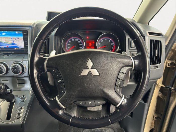 2007 Mitsubishi Delica G Navi Package 4WD