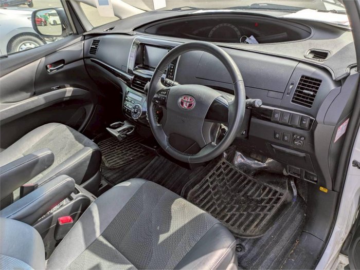 2014 Toyota Estima
