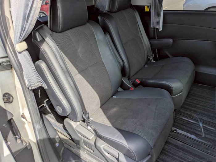2014 Toyota Estima