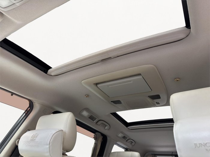 2011 Nissan Elgrand