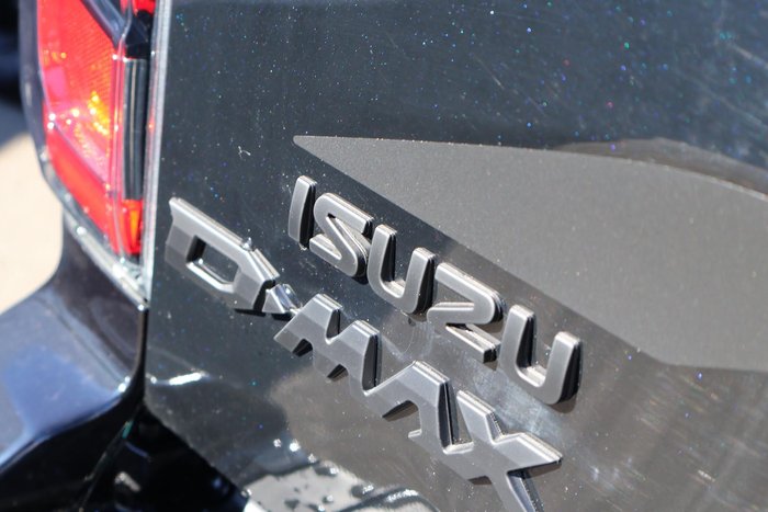 2026 Isuzu D-MAX BLADE