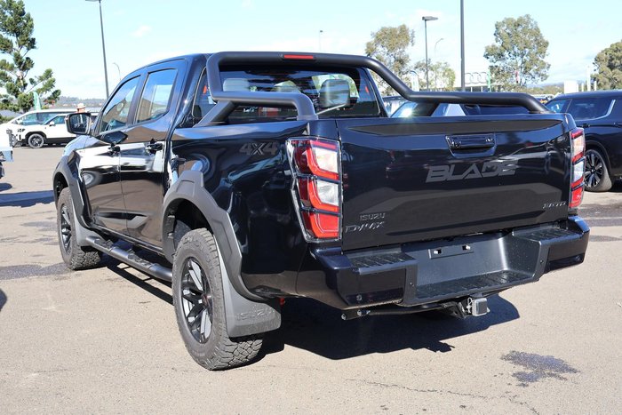 2026 Isuzu D-MAX BLADE