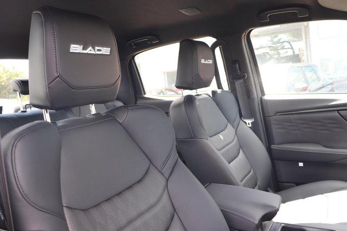 2026 Isuzu D-MAX BLADE