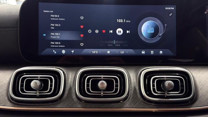 2025 Jaecoo J8 Track
