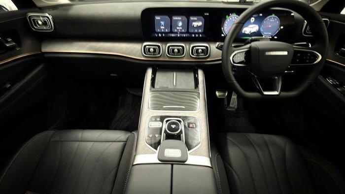 2025 Jaecoo J8 Track