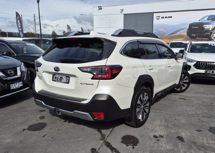 2023 Subaru Outback AWD Touring