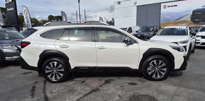 2023 Subaru Outback AWD Touring