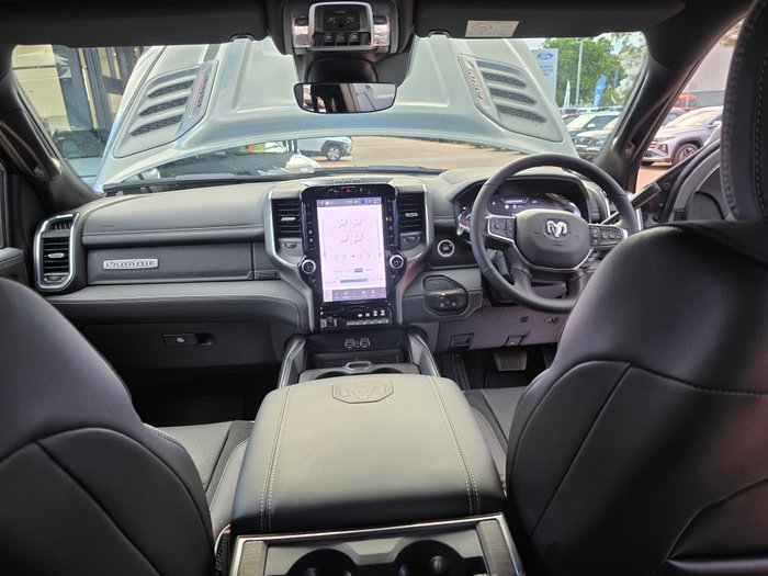 2025 RAM 2500 Laramie Rambox